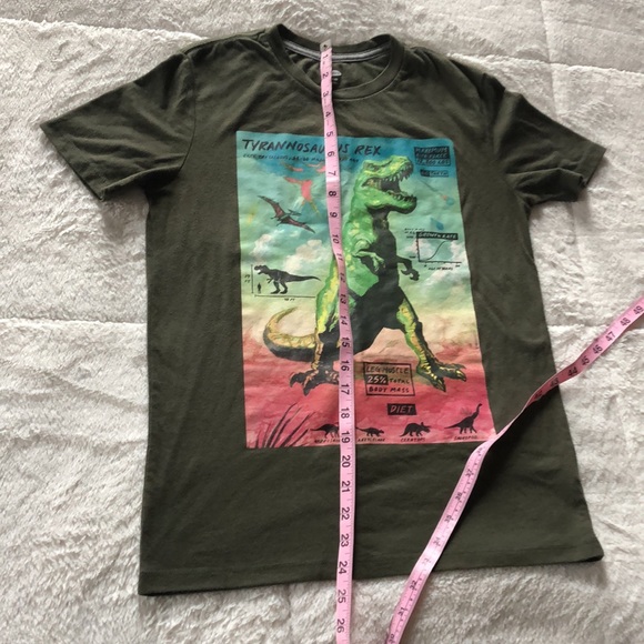 Old Navy Set of 2 Red & Green Short Sleeve Tees with Dinosaur Graphics | XL - Picture 7 of 15